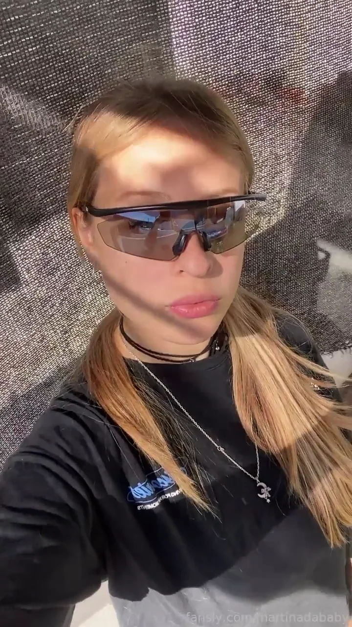 Wantmi creator Martina outdoors in sunglasses